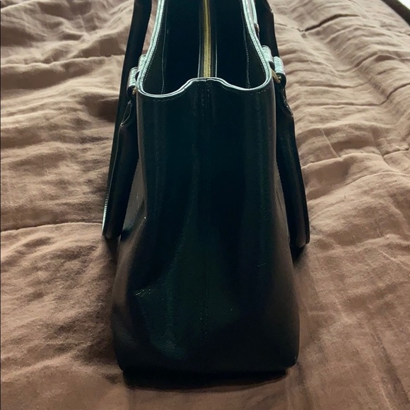 Kate Spade Handbag. New Condition! - Picture 2 of 16